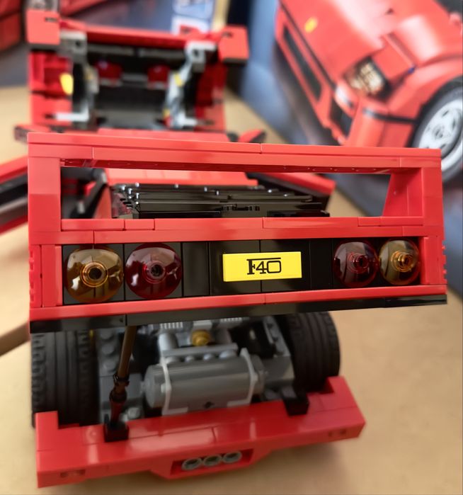LEGO® 10248 Ferrari F40