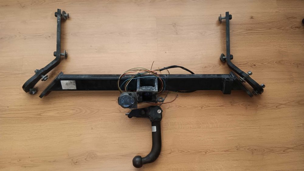 Теглич за Мазда СХ-7