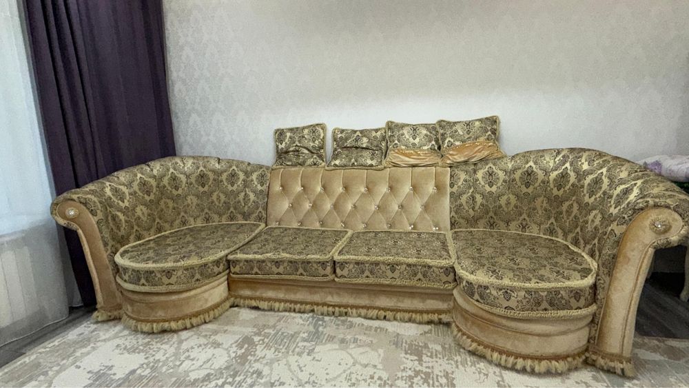 Продам диван в хорошем состоянии