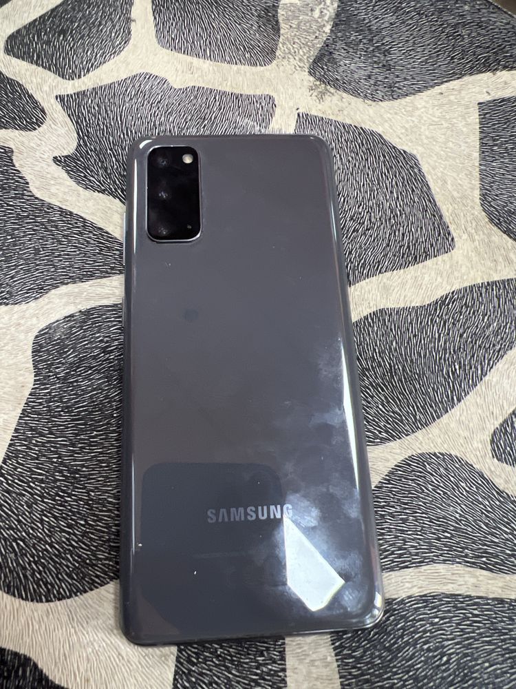 Samsung s20 за части