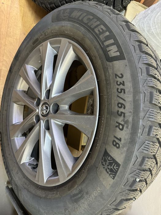 Шины MICHELIN X-Ice North 4 SUV 235/65 R18