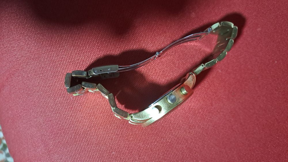 Ceas de mana  puțin defect