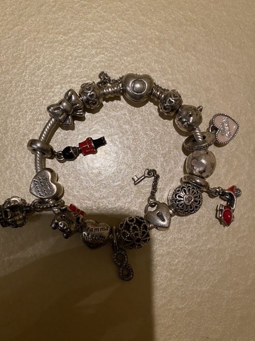 Bratara originala Pandora cu 15 talismane