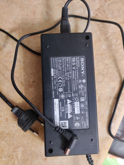 Alimentator SONY  ACDP-120E02