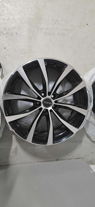 JANTE VOLVO XC90 -2021 - MAK WOLF 8x19 5x108 et45 BLACK MIRROR