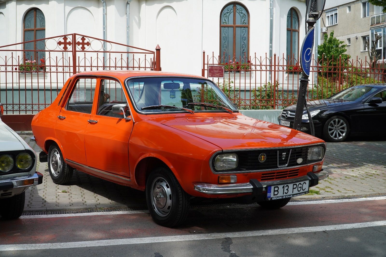 Masina de epoca Dacia 1300 Inchiriere pentru Evenimente Nunta Reclame