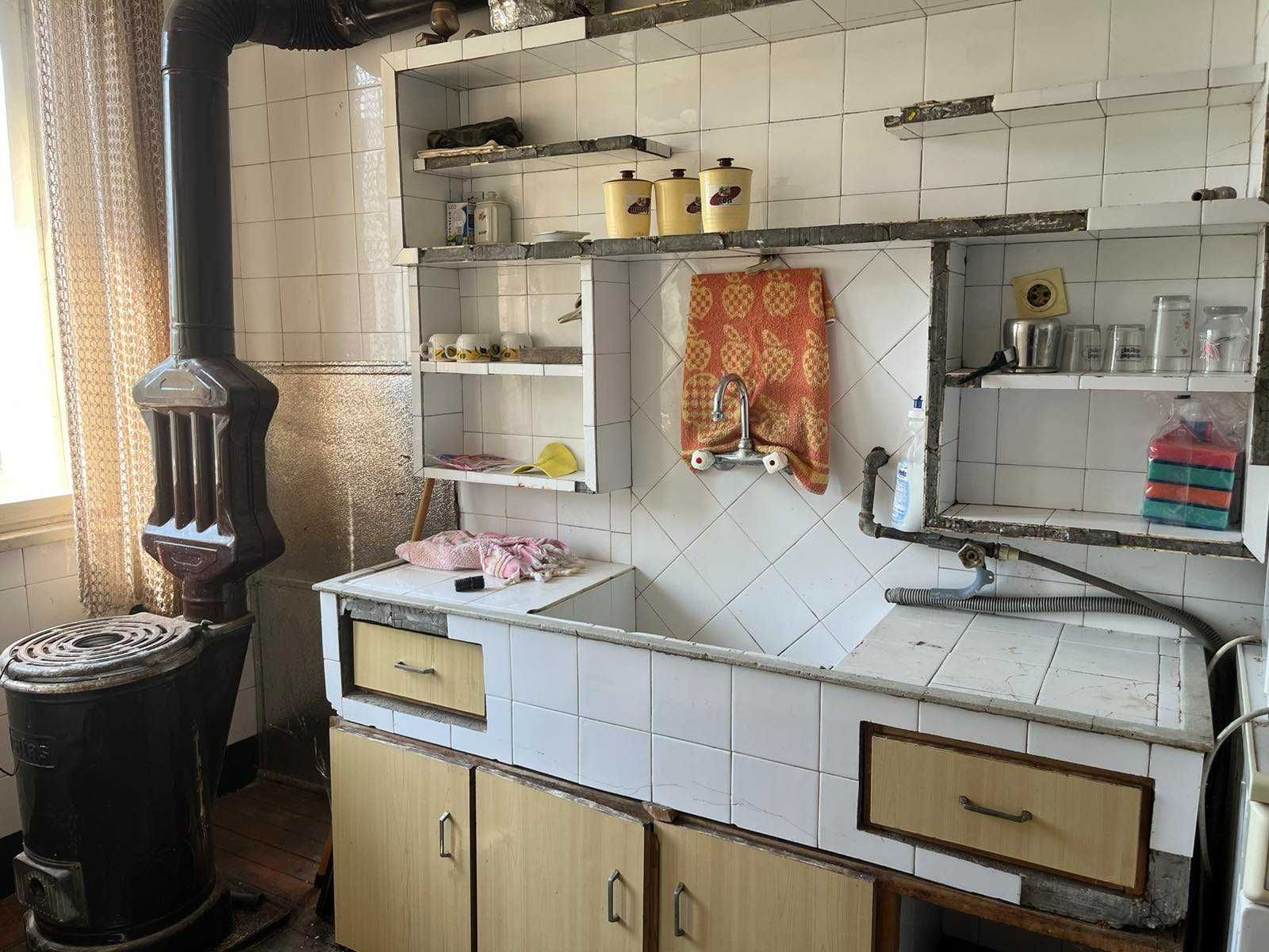 Продава се:Тухлен апартамент 120 кв.м., две спални, гараж,  гр. Хисаря