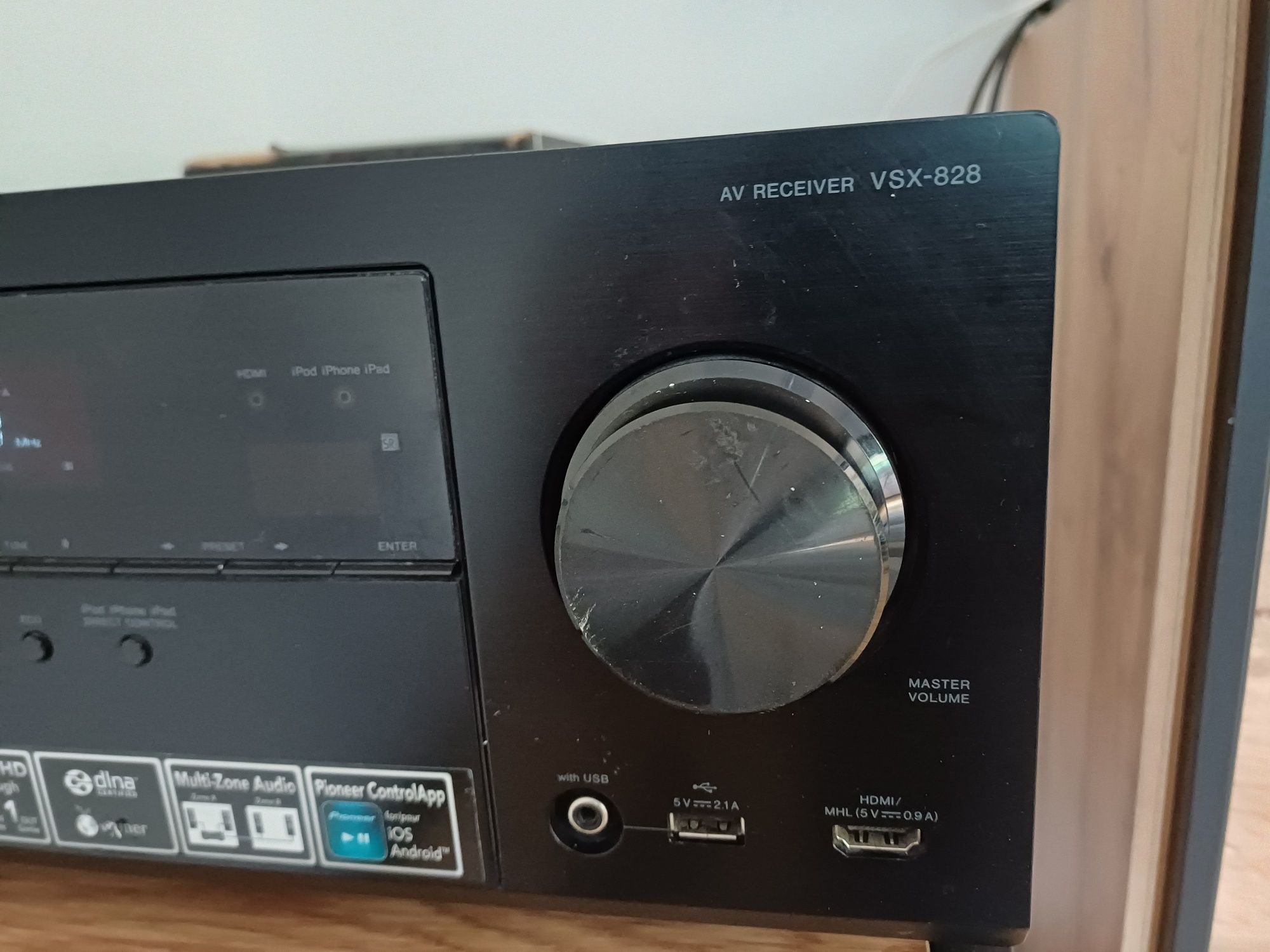 Продавам Pioneer vsx-828