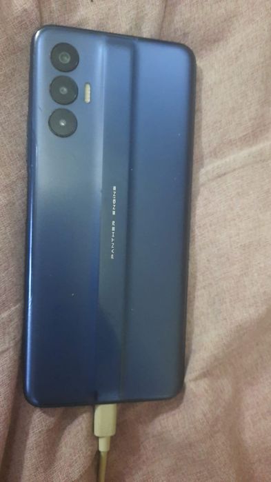 продам Tecno Pova 3