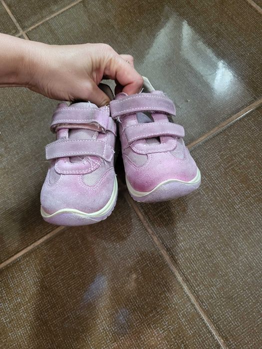 Adidasi primigi pentru fetite