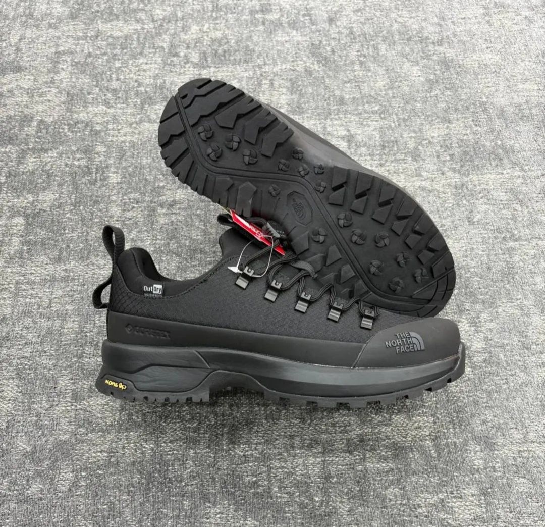 The North Face Gore-Tex Trekking