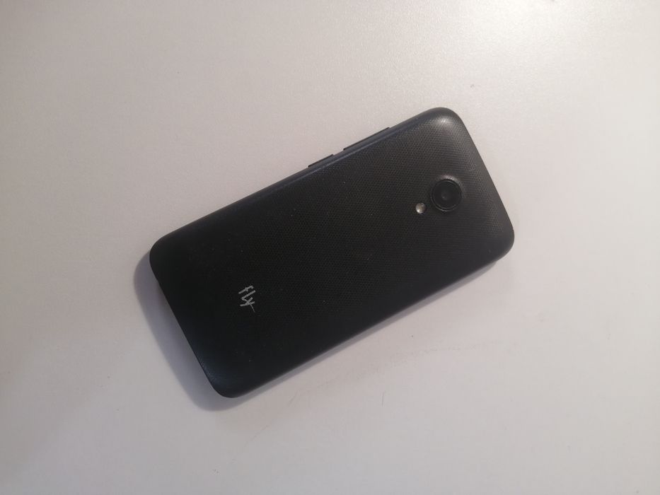 Fly stratus 6 8gb