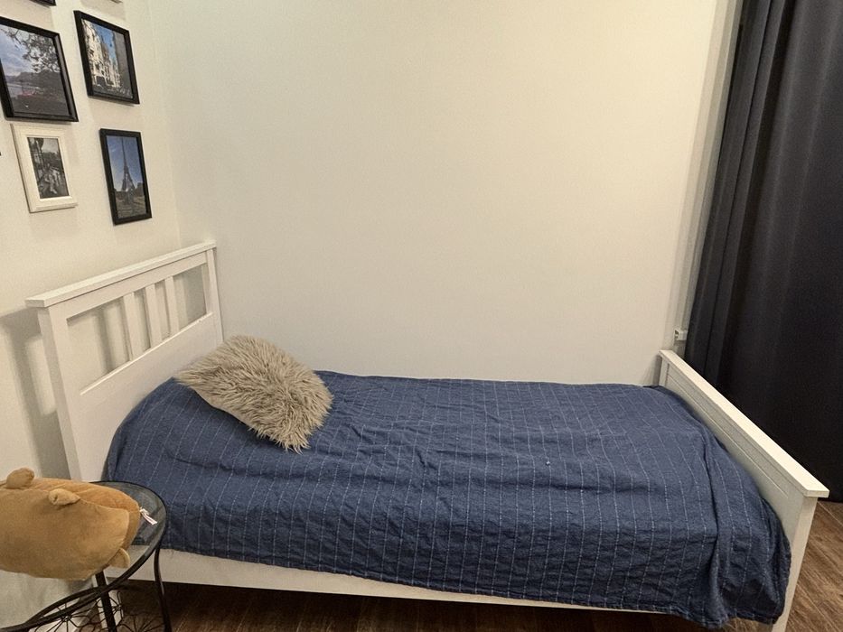 Кровать с матрасом