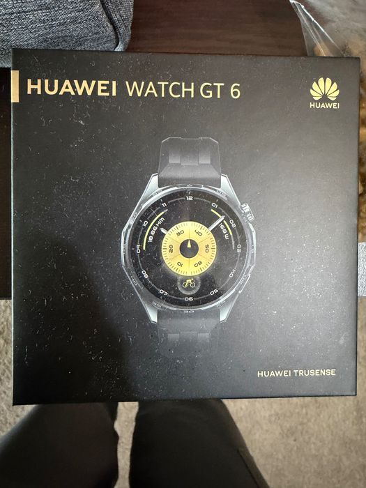 Нов смарт часовник