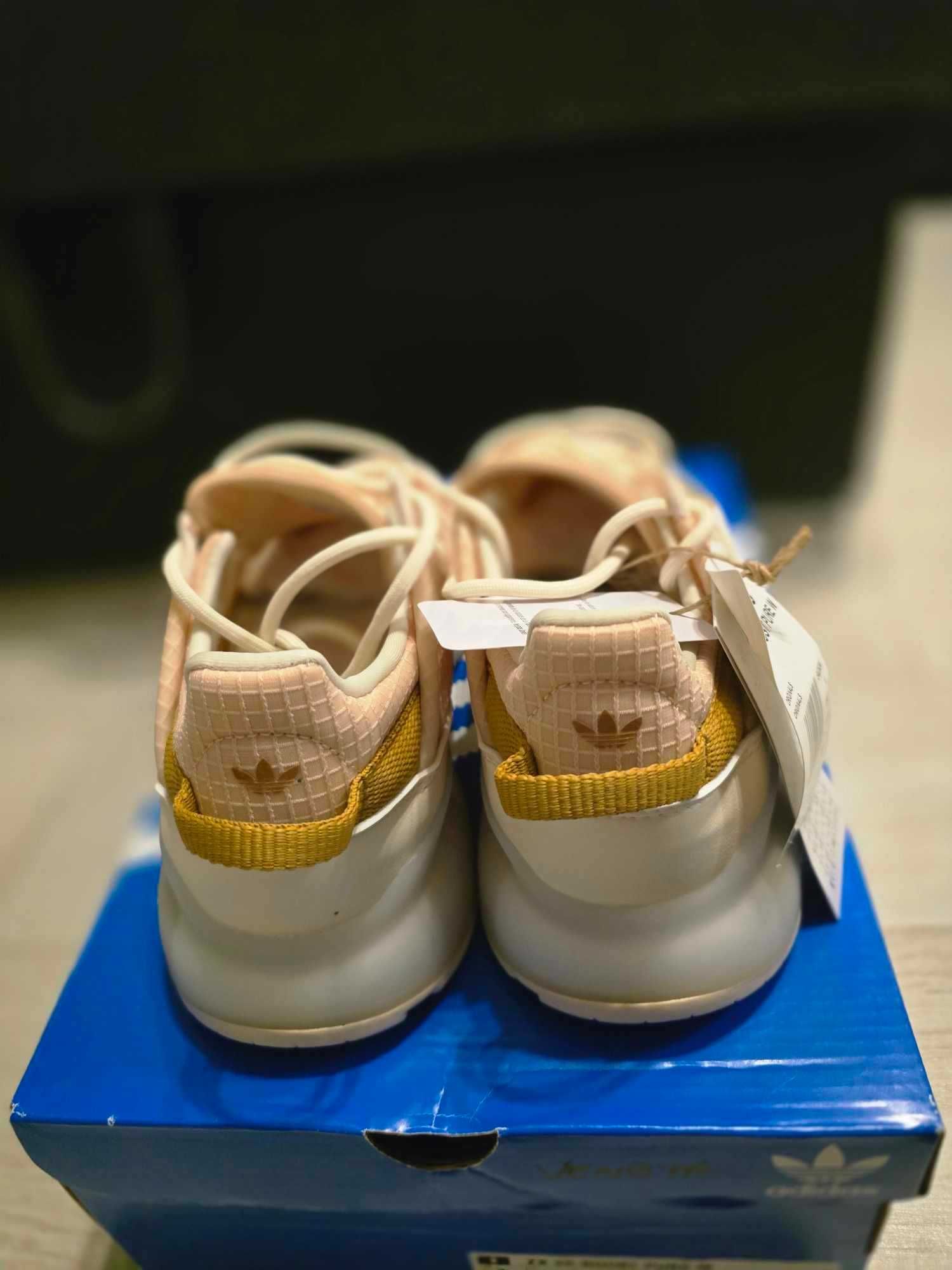Нови дамски adidas ZX 2K Boost Pure, р-р 39 1/3