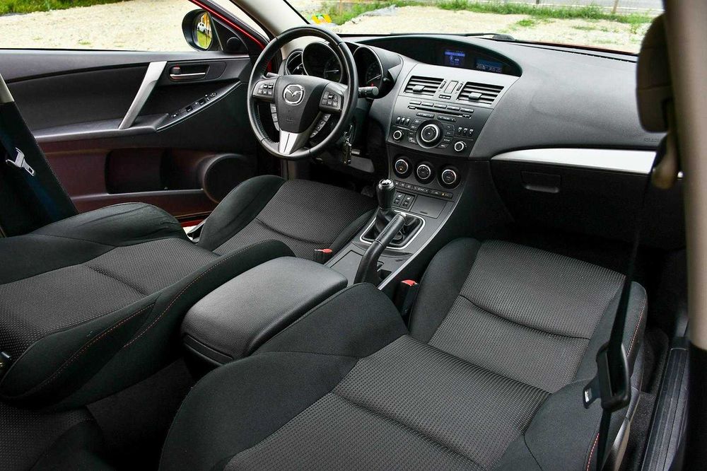 - Mazda 3,Benzina Model Kenko,1.6 MPI, facelift, Euro 5 -