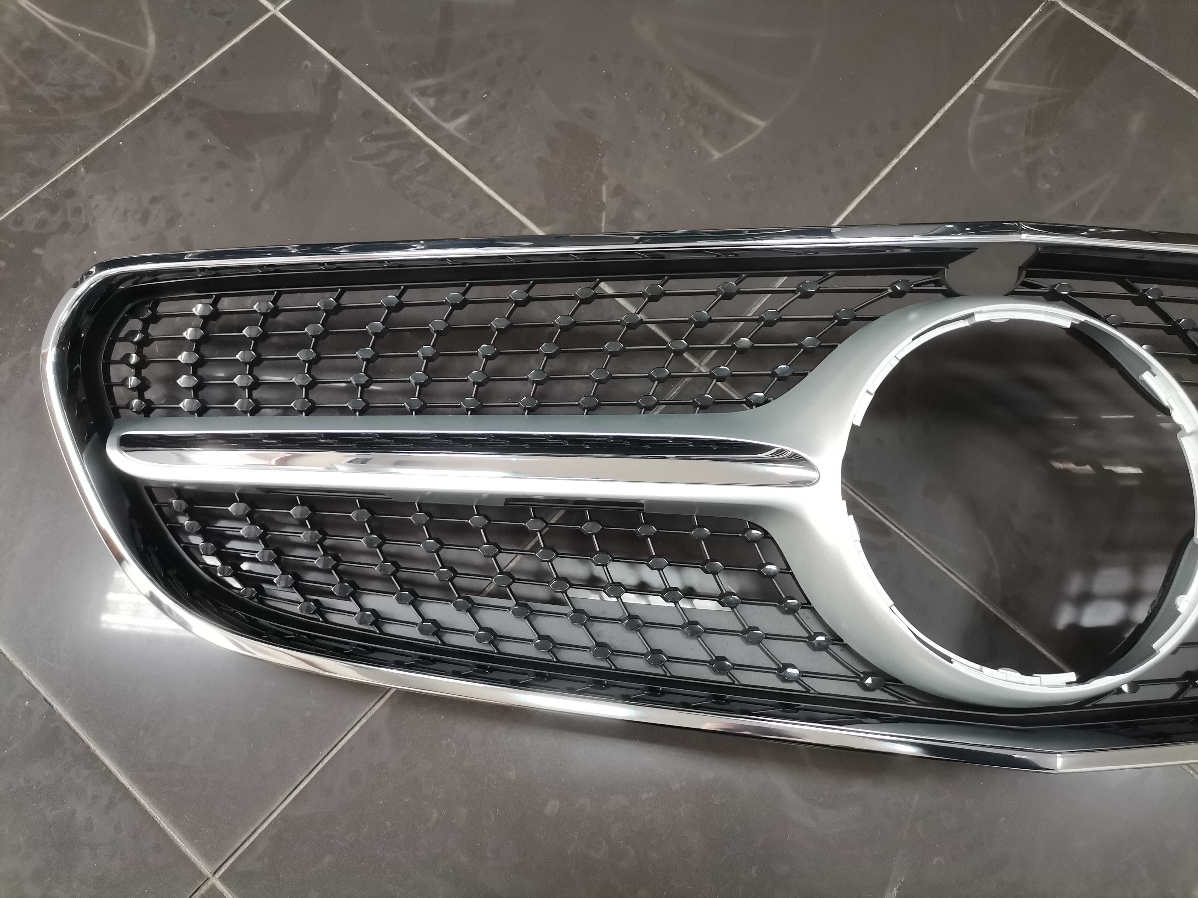 Нова Оригинална Решетка Mercedes S Coupe W217 Мерцедес 217 Купе