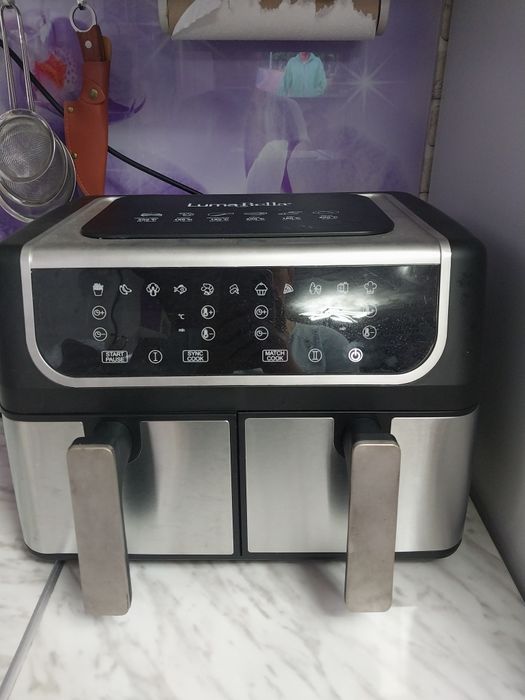 Аэрогриль в отличном состоянии.