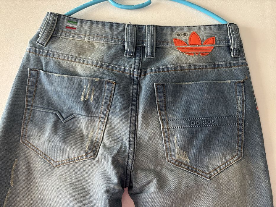 Мъжки дънки Diesel vs Adidas