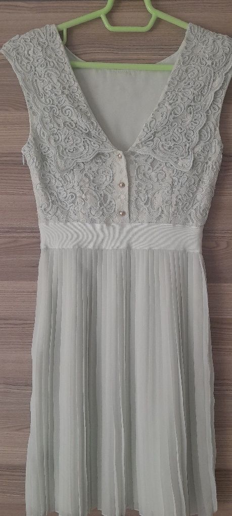 Рокля TED BAKER, много нежна