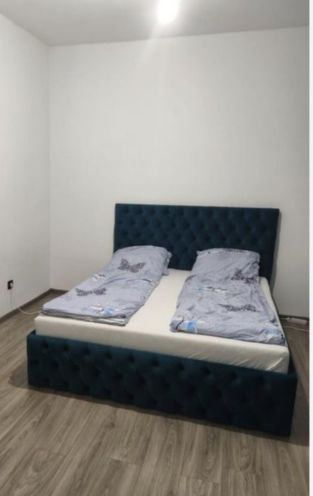 Închiriez apartament