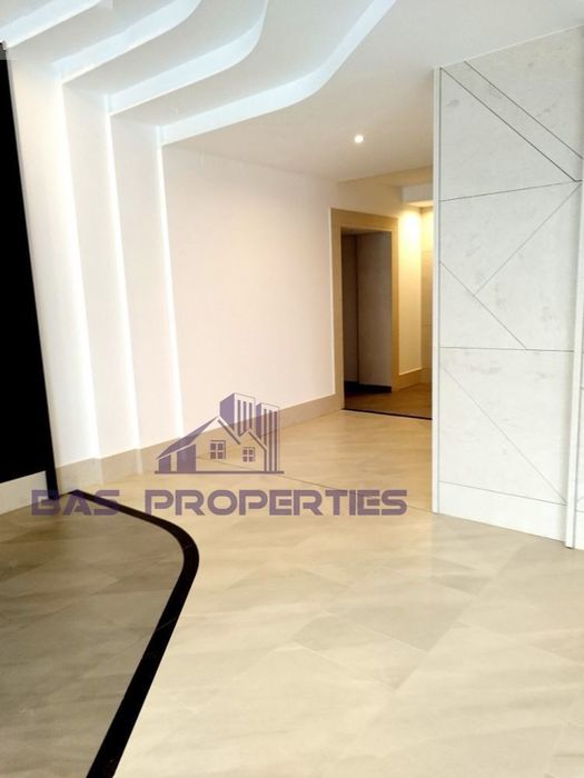 Продава се Тристаен апартамент в София, Дружба 2 - 111 кв.м за 2850 €/кв.м - Снимка #2