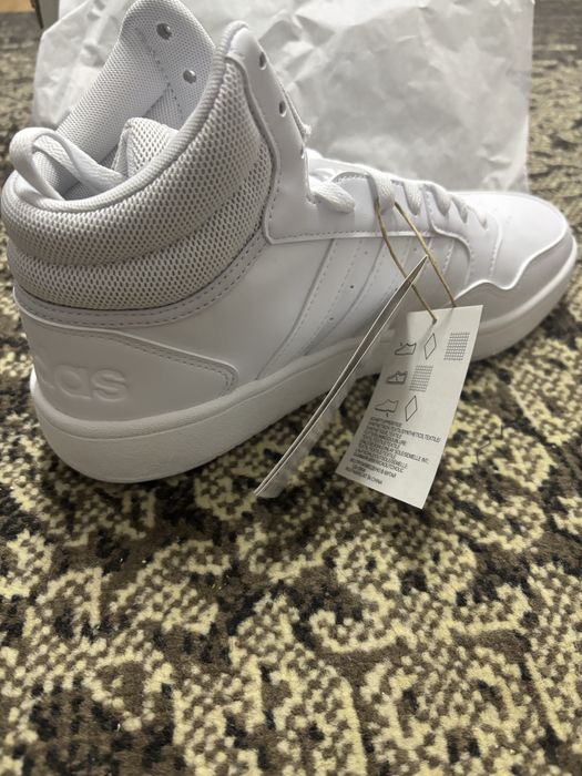 Vand Adidas pantofi noi nefolositi