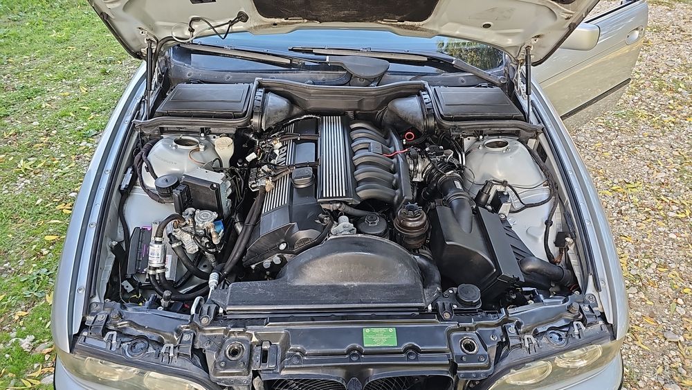 Vând / Schimb BMW E39 520i + GPL