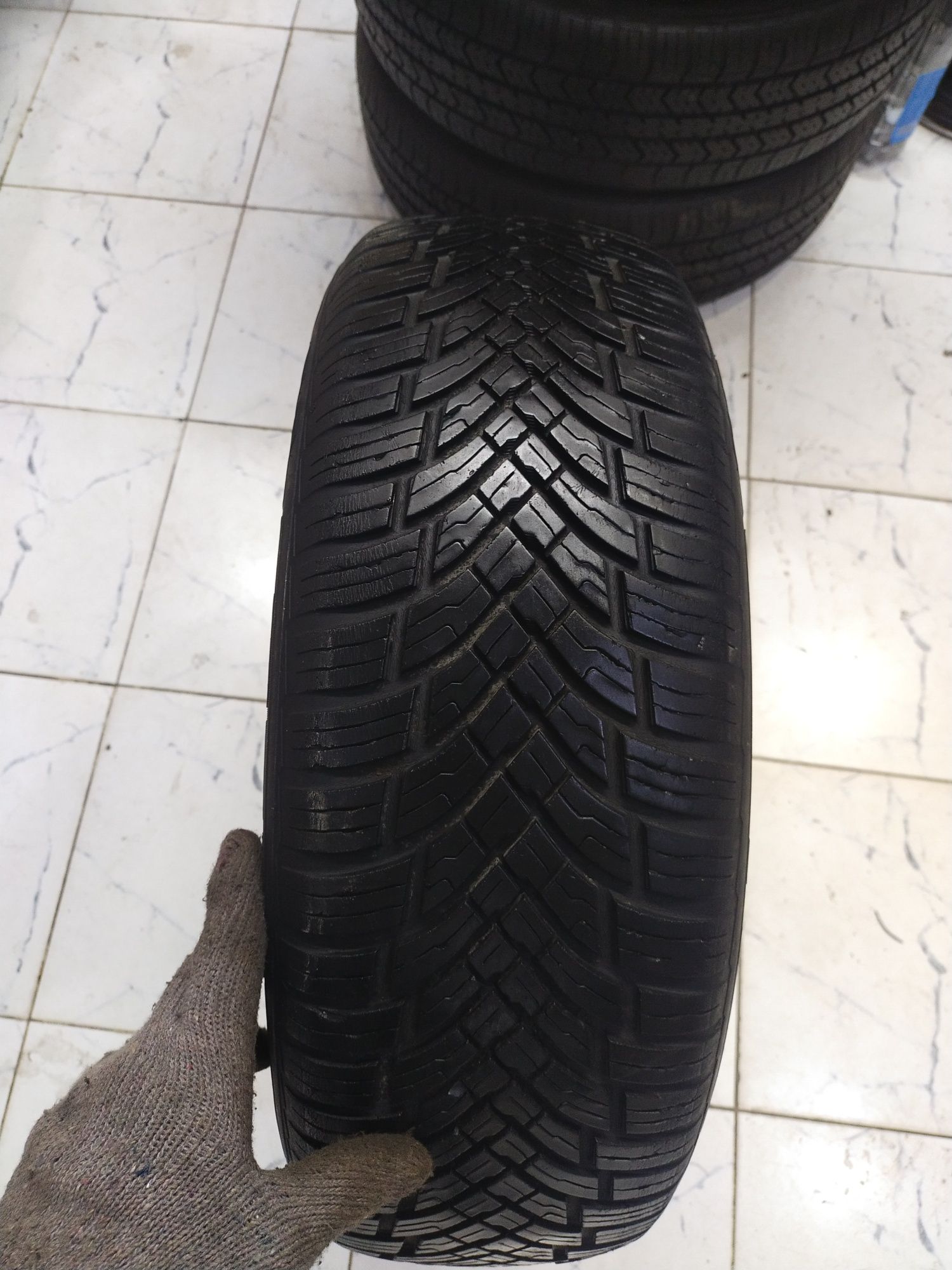 Spark Nexia yumshoq balon 185/65/R15