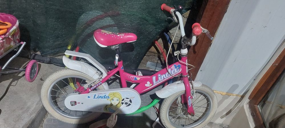 Велосипед зо момиче