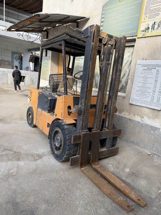 Кара погрузчик Балканкар