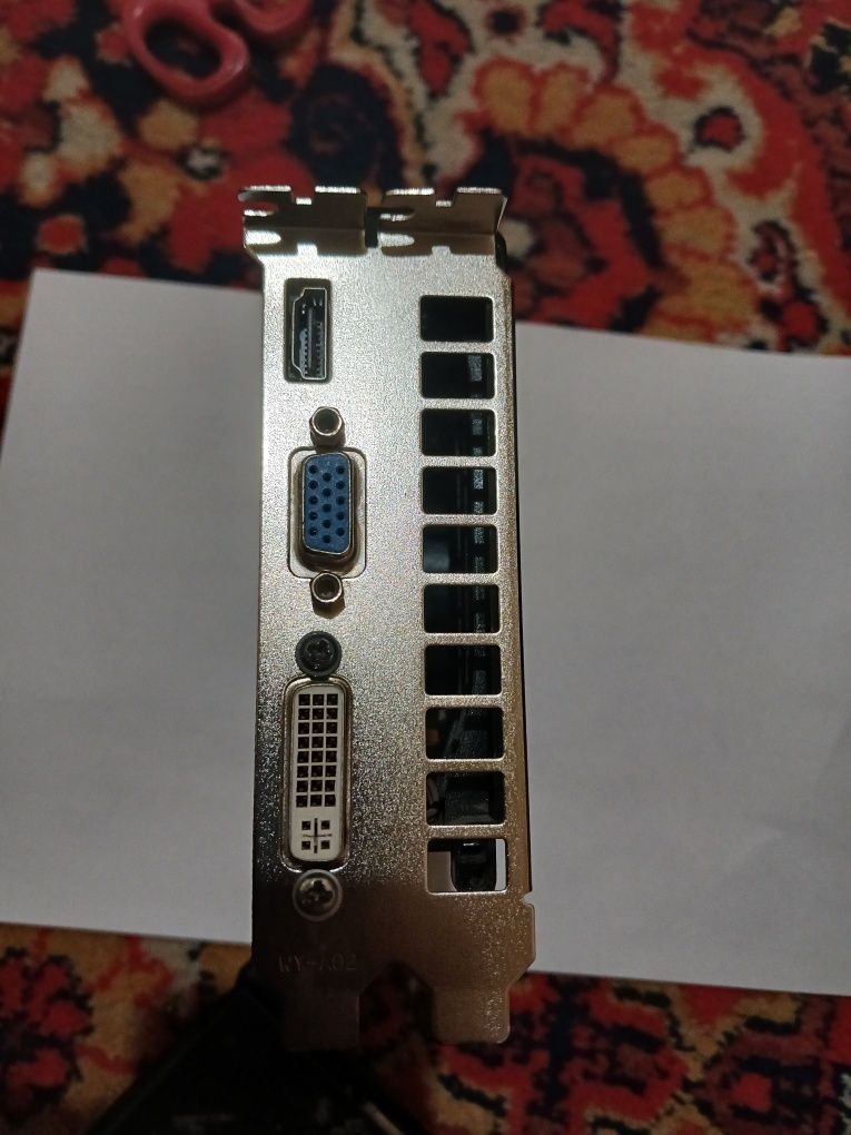 Саз DDR3 Видеокарта 1 гега и 512 мб Nvidia GT630 HDMI