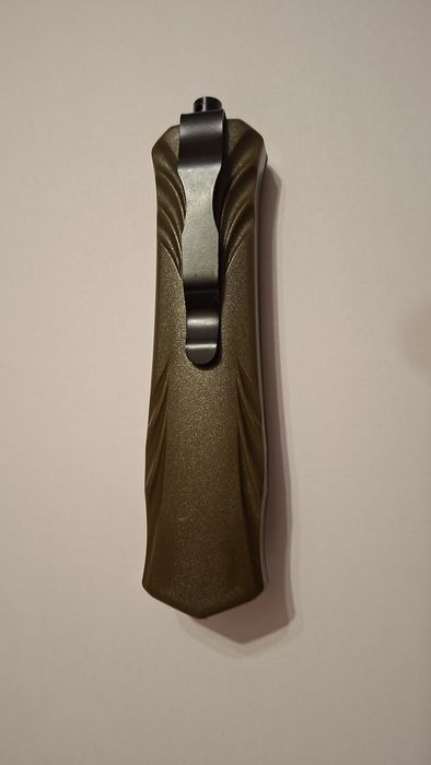 Briceag / cuțit automat