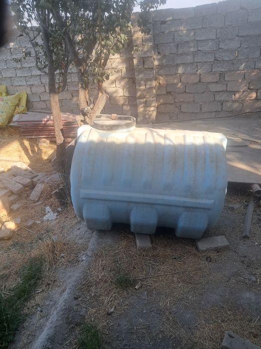 Бак 1 тонналик сотилади