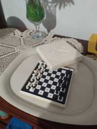 Декорация - малък декоративен шах
