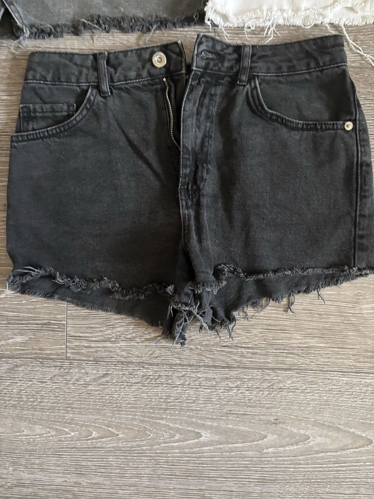 Zara LCW, Sinsay поли къси панталонки М