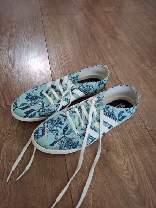 Летние кроссовки адидас оригинальные