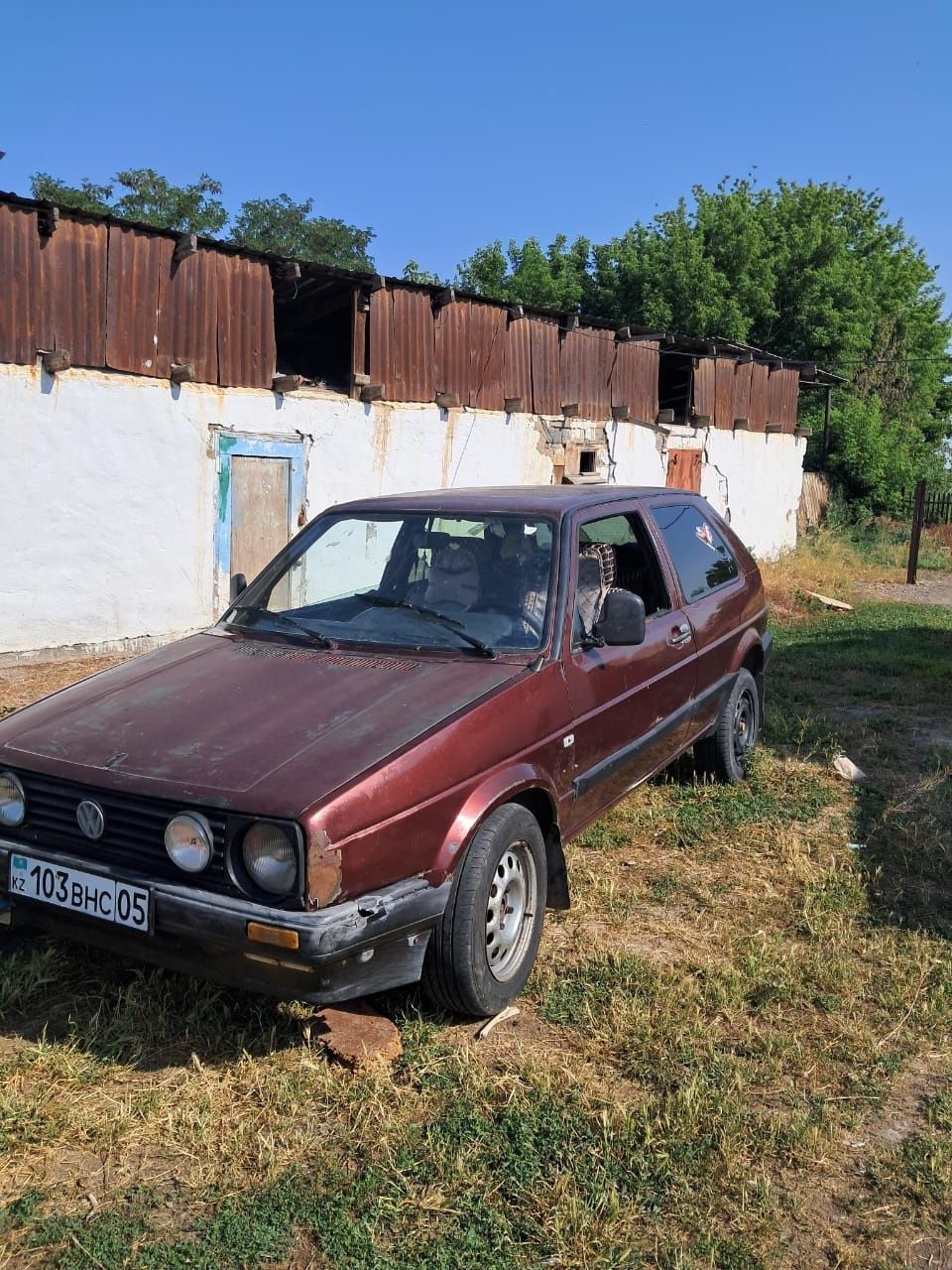 Продам машину срочно