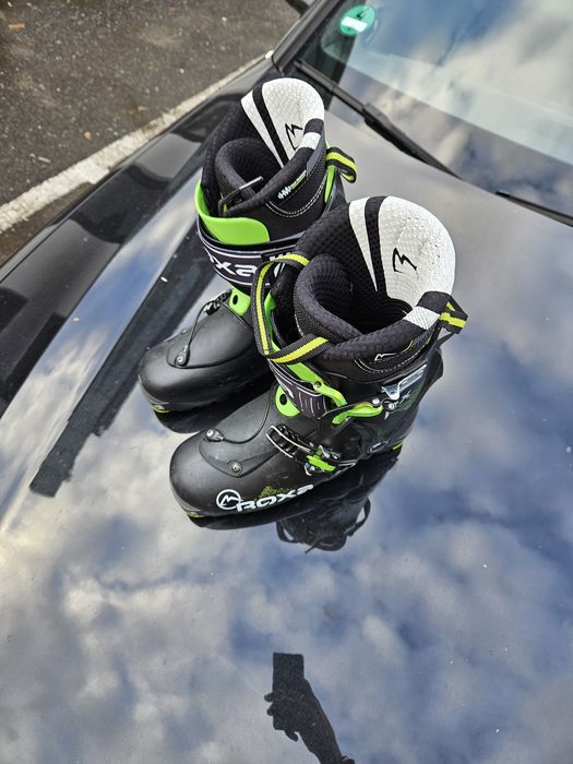 Skiuri de tura Volkl