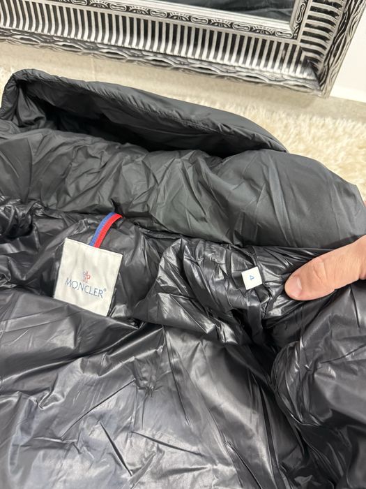 Geaca de iarna Moncler cu puf natural colectie noua