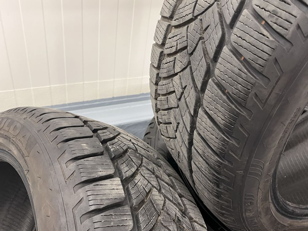 Продавам гуми FULDA 235/45/R18