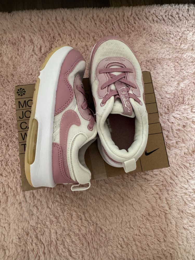 Nike air max оригинални детски маратонки 27