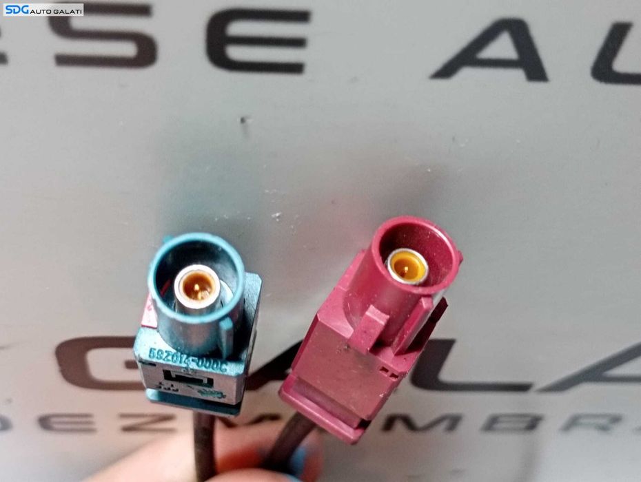 Antena Radio Audi A8 D3 3.0 TDI 2003 - 2010 Cod 4E0035503R [M6118]