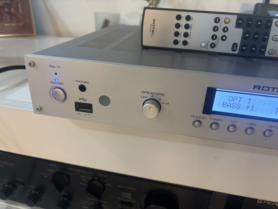 Rotel RA-11 clasa A/A-B Hi-End circuit IMPECABIL