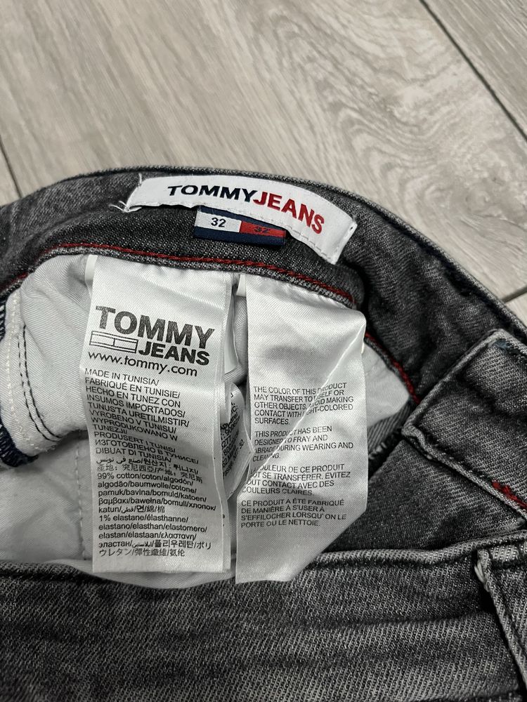 Blugi Tommy jeans marimea 32