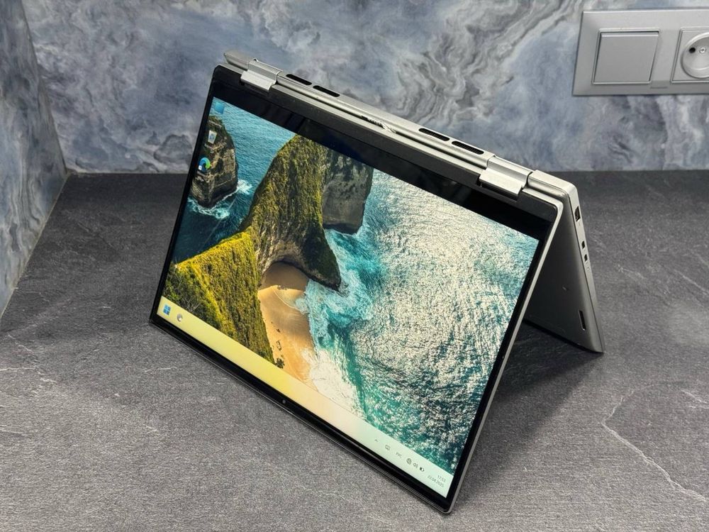 Dell inspiron x360 i5-1235U / 16 / 256 SSD M2