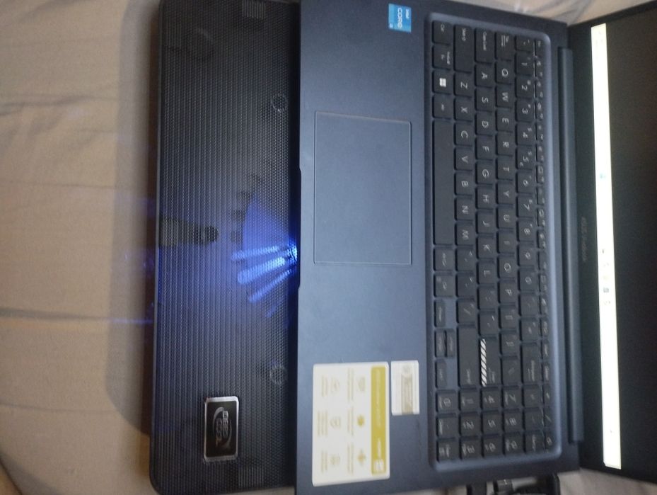 Охладител за лаптоп