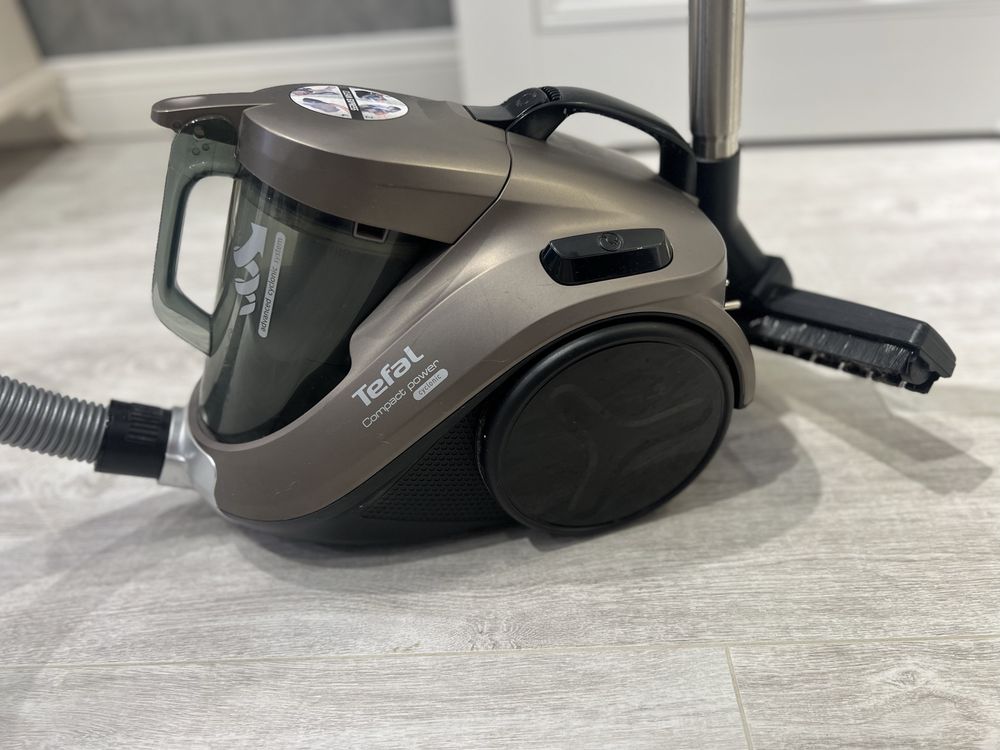 Пылесос Tefal Compact Power Cyclonic