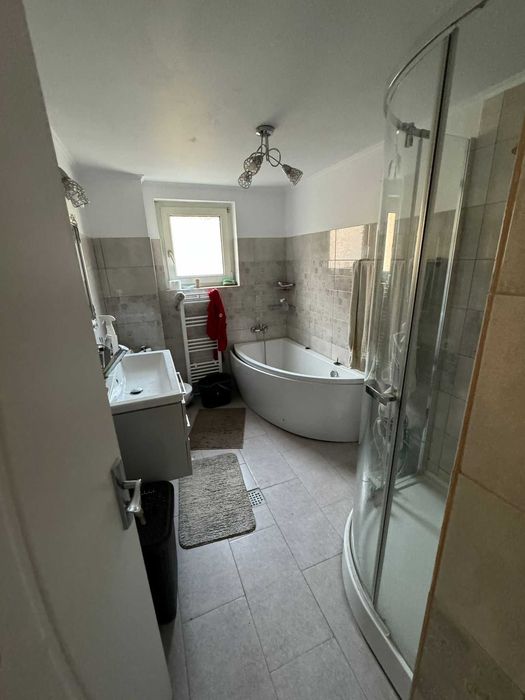 inchiriez casa moderna Valea Lunga ,langa Moreni dambovita