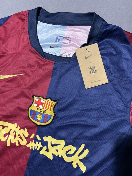 Barcelona x Travis Scott S